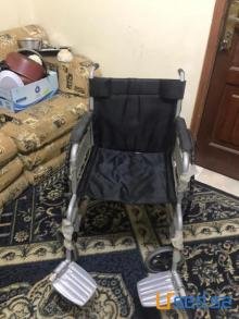 كرسى متحرك للمعاقين